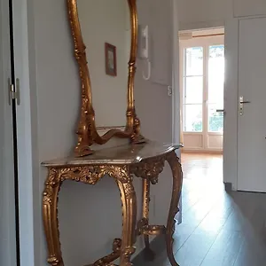 Palais De Coppet Apartament