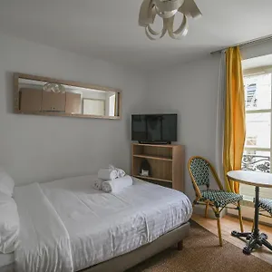 french-typical-apartment-opra-5d.fr-paris.fr/