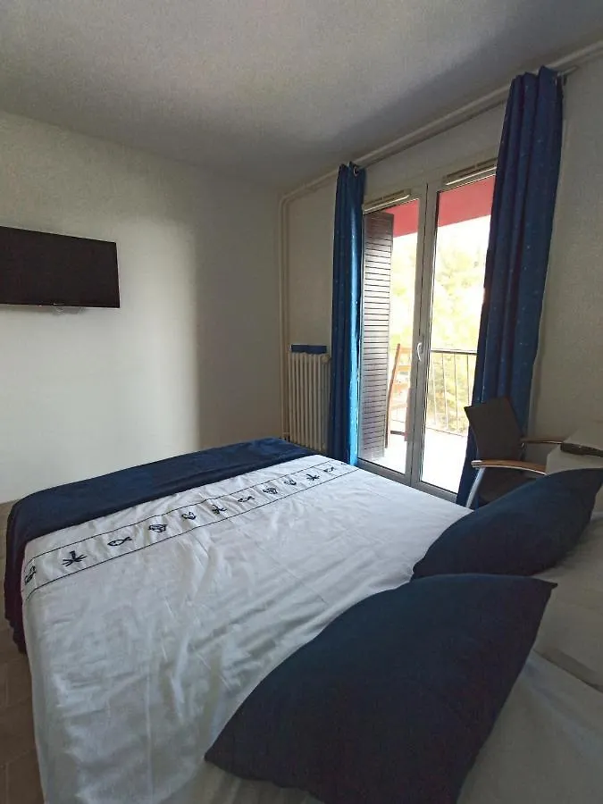 Alloggio in famiglia Private Room In Renovated Apartment - Tram 1 Min Walk Nizza