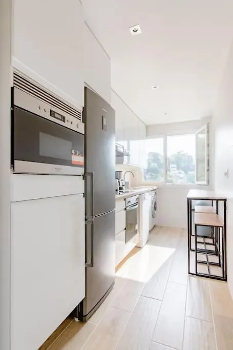 홈스테이 Private Room In Renovated Apartment - Tram 1 Min Walk 니스